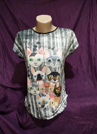 Жіноча футболка з принтом