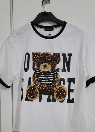 Футболка с объемным принтом 3д и камушками