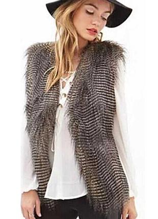 Чудесная лохматая жилетка от orsay