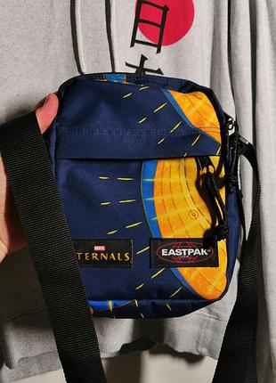 Eastpak marvel менеджер
