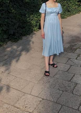 Легка сукня