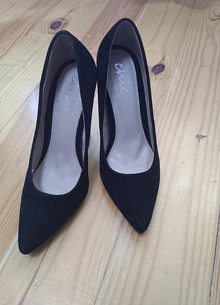Классические туфли лодочки
