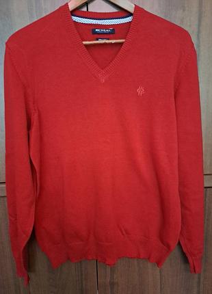 Пуловер  червоного кольору