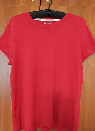 Футболка відомого бренду