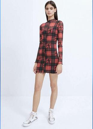 Яркое платье bershka xs/s 3
