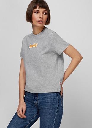 Актуальна футболка levi’s