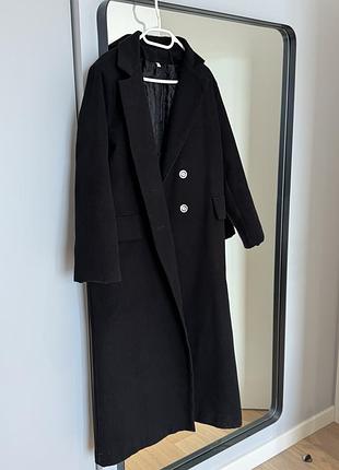 Утеплене oversize чорне пальто