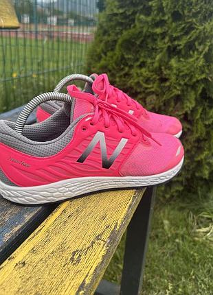 Жіночі кросівки new balance fresh foam розмір 39