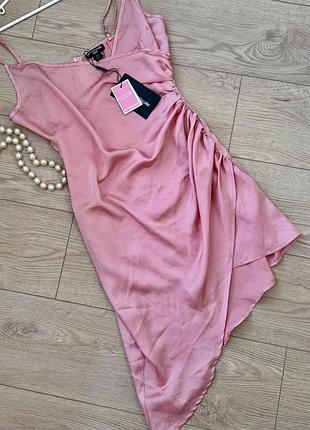 Стильна сукня рожевого кольору