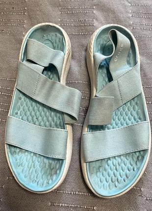 Босоніжки crocs