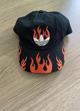 Кепка adidas