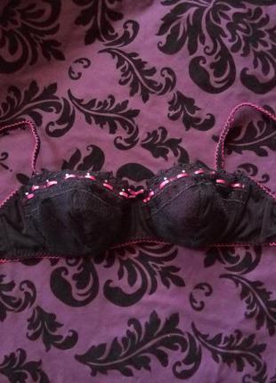 Гарний бюстгалтер.