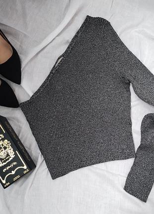 Кофта с одним рукавом