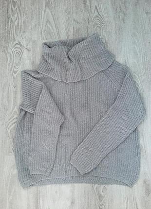 Свитер с горлом