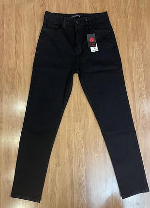 Качественные новые чёрные джинcы real focus!!!