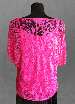 Футболка в стиле 80х от qed london4 фото