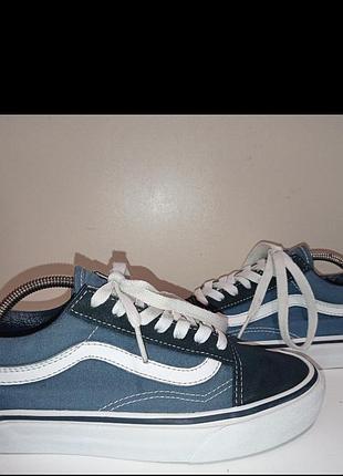 Брендові шкіряні кросівки vans.