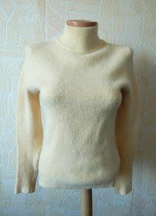 Свитер из ангоры и шерсти