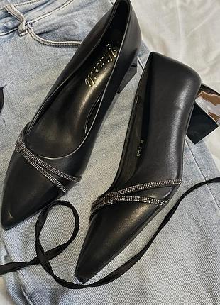 Жіночі туфлі на каблуку🖤