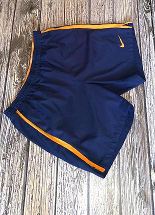Шорти nike для чоловіка, розмір l
