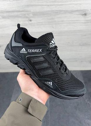 Чоловічі літні кросівки сітка чорні легкі