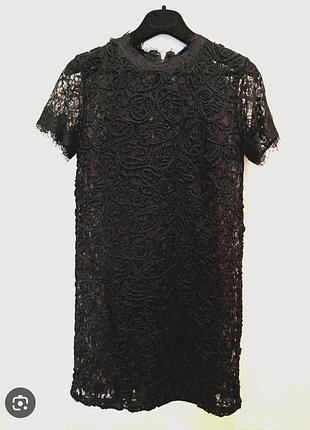 Платье из кружева