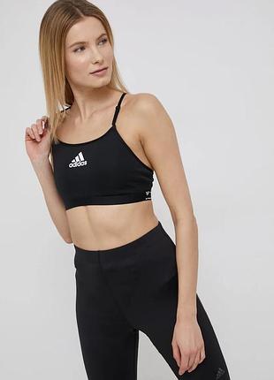 Топ adidas