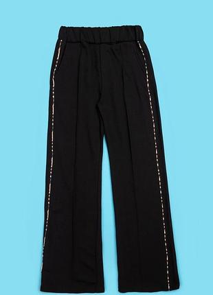 Стильні спортивні штани для дівчат