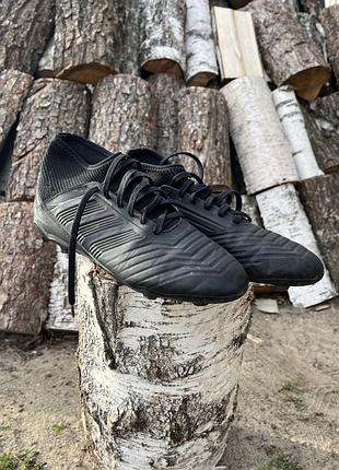 Бутси adidas predator