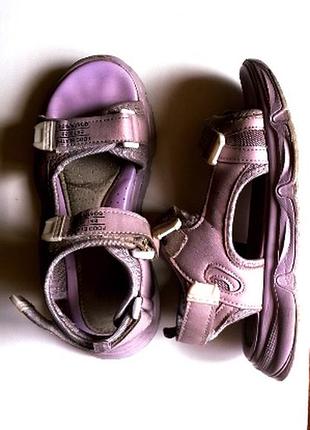 Босоніжки для дівчинки на ліпучках ортопедічні