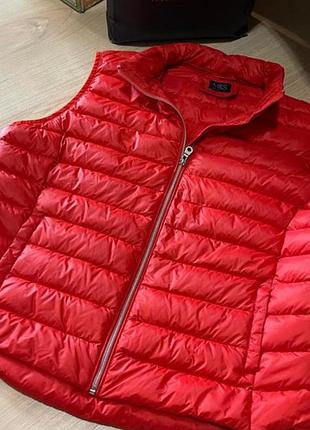 Жилет на 22,,,, пух