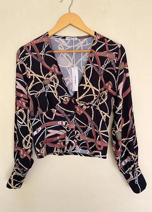 Стильная новая блуза в принт цепи р. s size 8 needle блузка