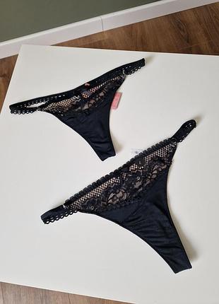Трусики стринги танга сеточка hunkemoller черные m-l