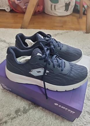 Кроссовки мужские