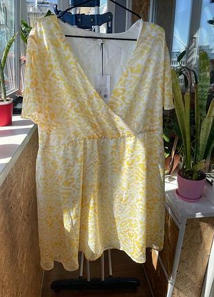 Желтое свободное платье