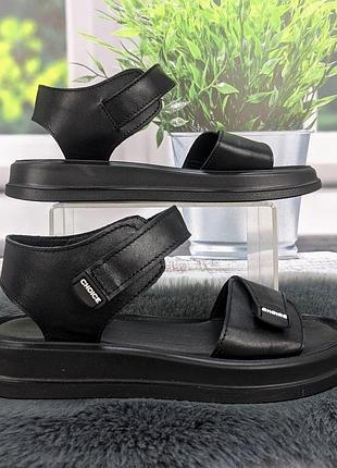 Босоніжки жіночі carti чорні шкіряні на низькому ходу 4876