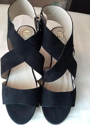 Босоножки женские легкие river island.