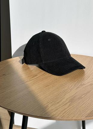 Жіноча чорна вельветова кепка h&m