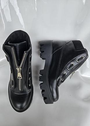 Шкіряні жіночі ботінки, черевики