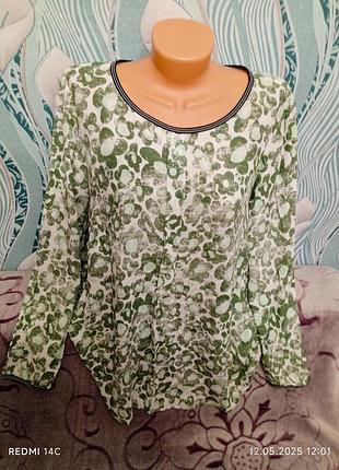 Стильная женская кофточка