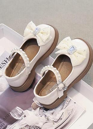 Туфлі для дівчинки