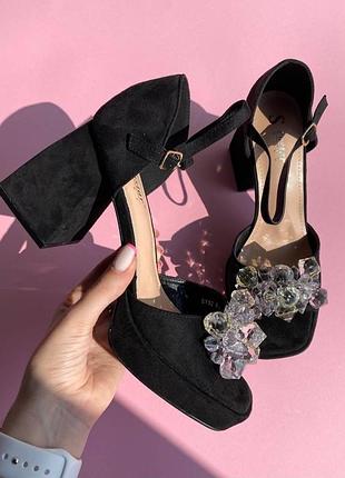 Накладной платеж ❤ праздничные босоножки на широком каблуке с ремешком и кристаллами