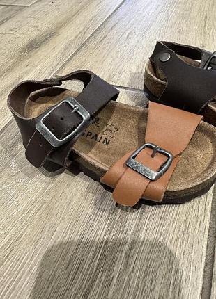 Босоніжки дитячі шкіряні