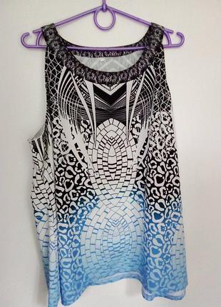 Блуза.
красивый принт.