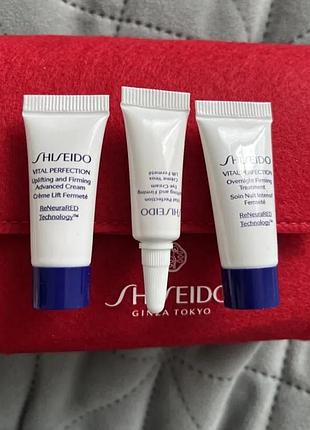 Набор крема для лица + косметичка shiseido
