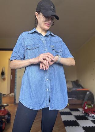 Джинсова сорочка на короткий рукав