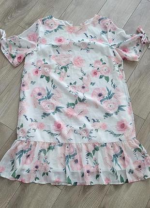 Легкое платье в цветочный принт