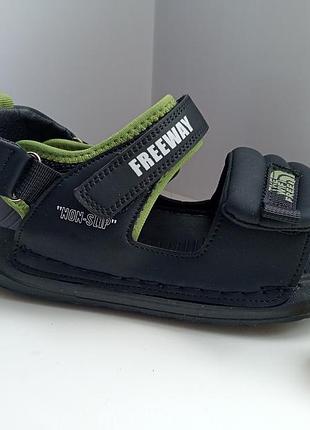 Сандалии для мальчика