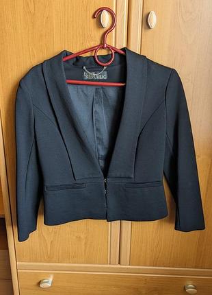 Укороченный пиджак черный под платье love republic 44