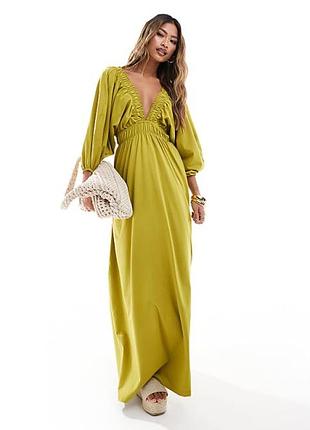 Платье maxi с глубоким вырезом и эластичной юбкой asos design с присборенной талией оливкового цвета